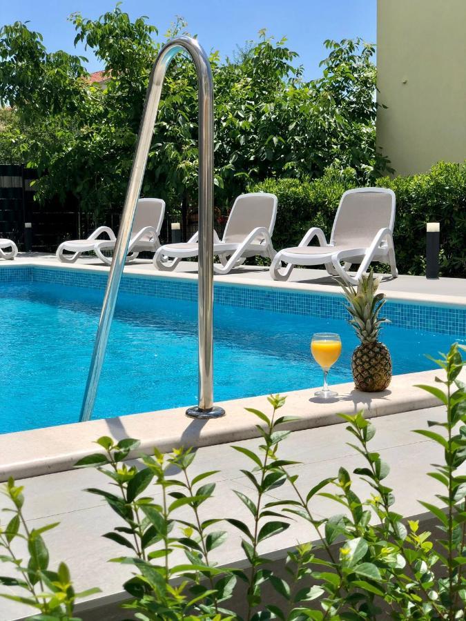 Seka Apartments With A Pool Kastela Exterior photo