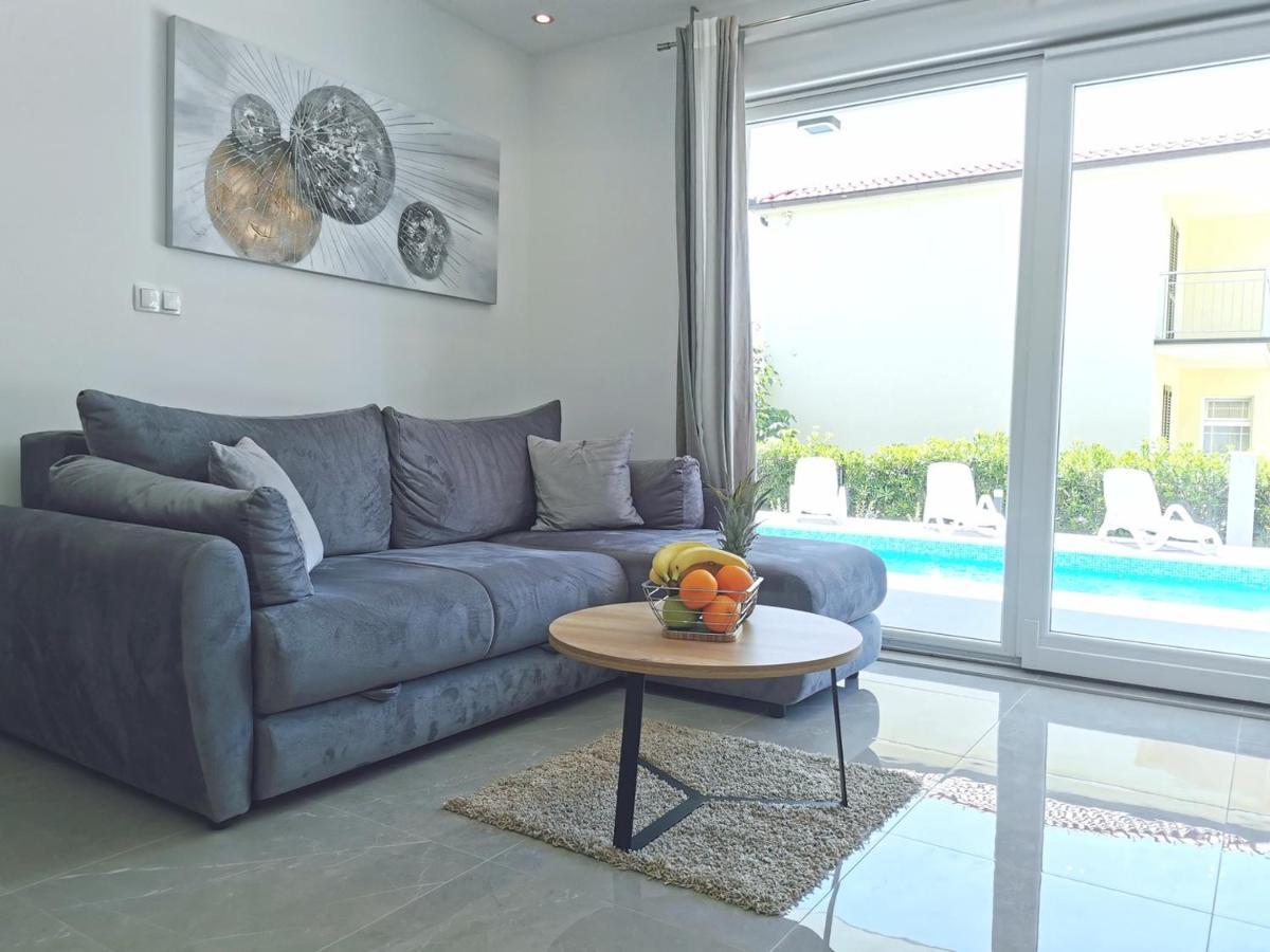 Seka Apartments With A Pool Kastela Exterior photo
