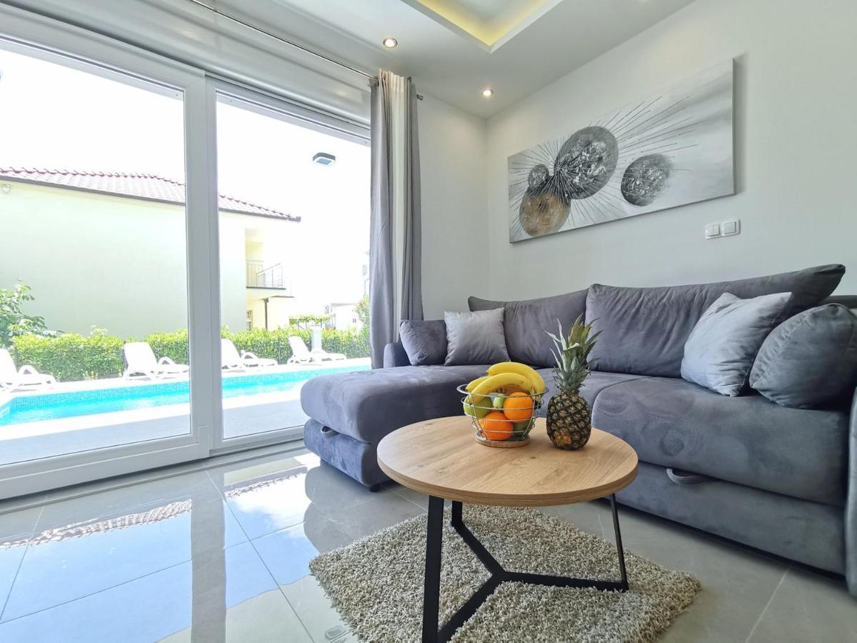 Seka Apartments With A Pool Kastela Exterior photo