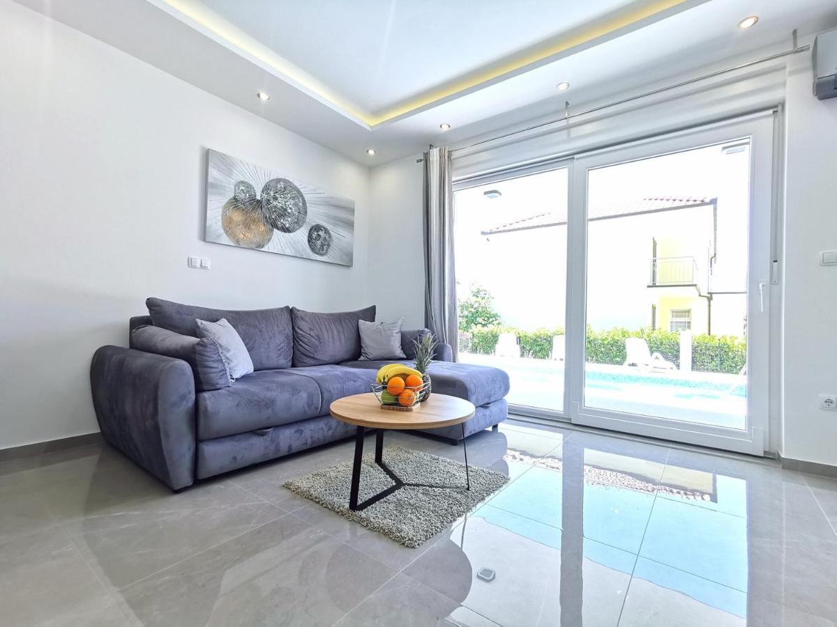 Seka Apartments With A Pool Kastela Exterior photo
