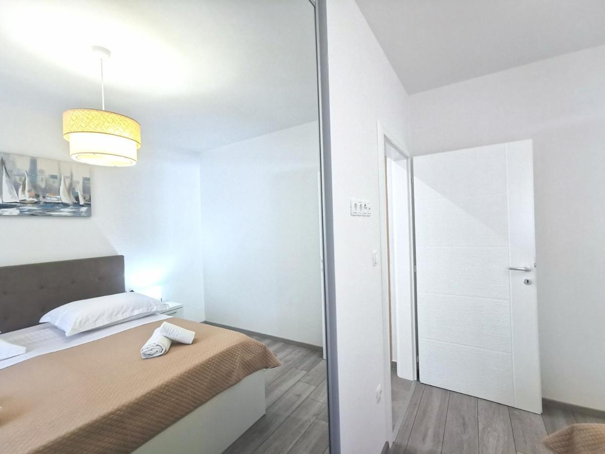 Seka Apartments With A Pool Kastela Exterior photo
